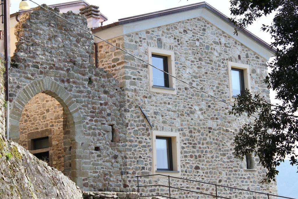 Al Castello Da Annamaria Guest House Beverino Exterior photo